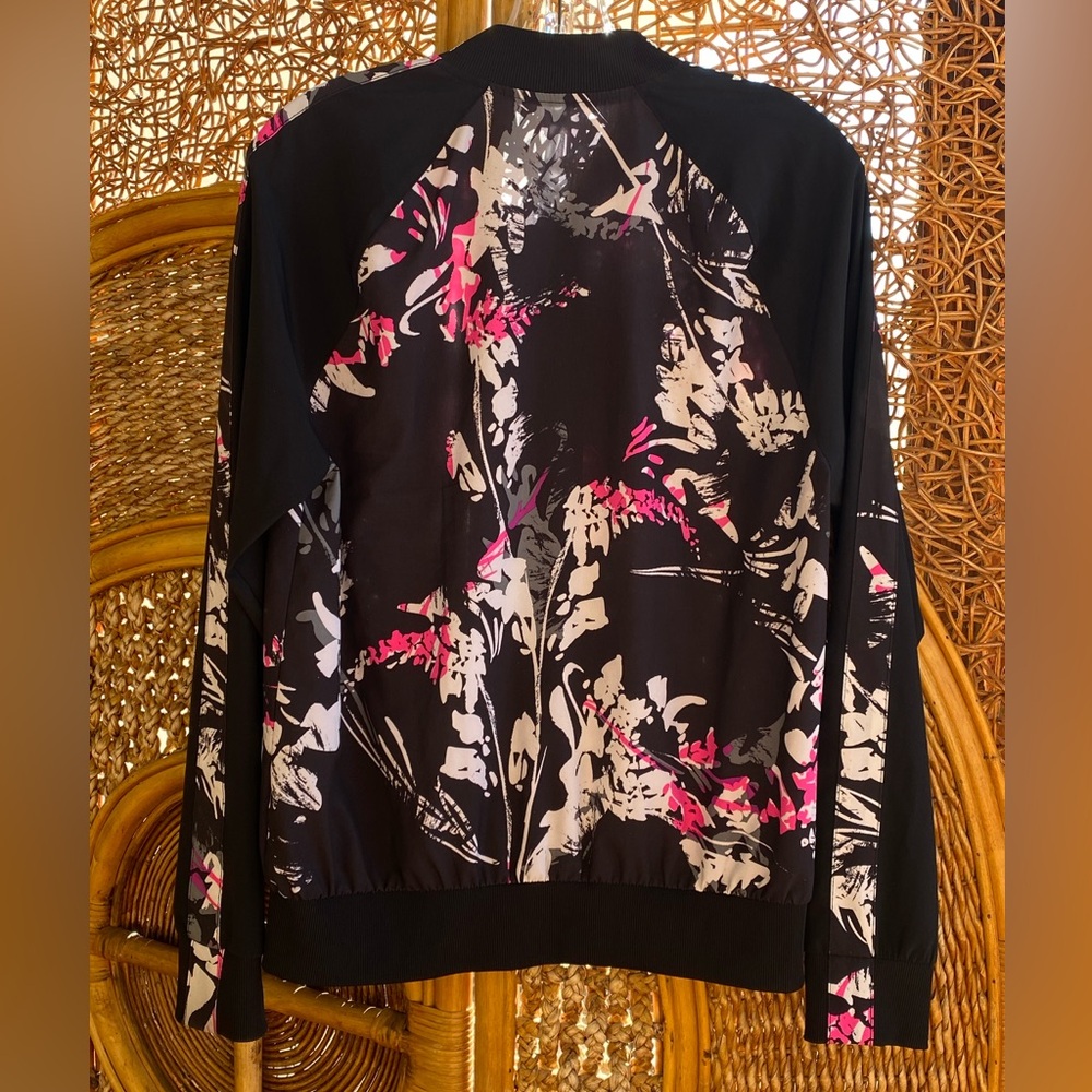 Fabletics Floral Black & Pink Zip-Up Jacket - Picture 2 of 8